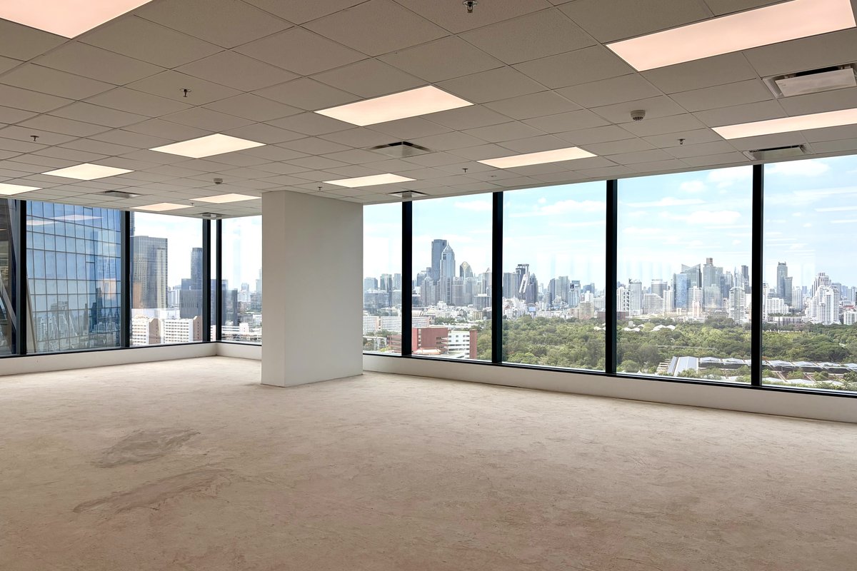 New Grade A Green Office, 290m to MRT Khlong Toei, River View