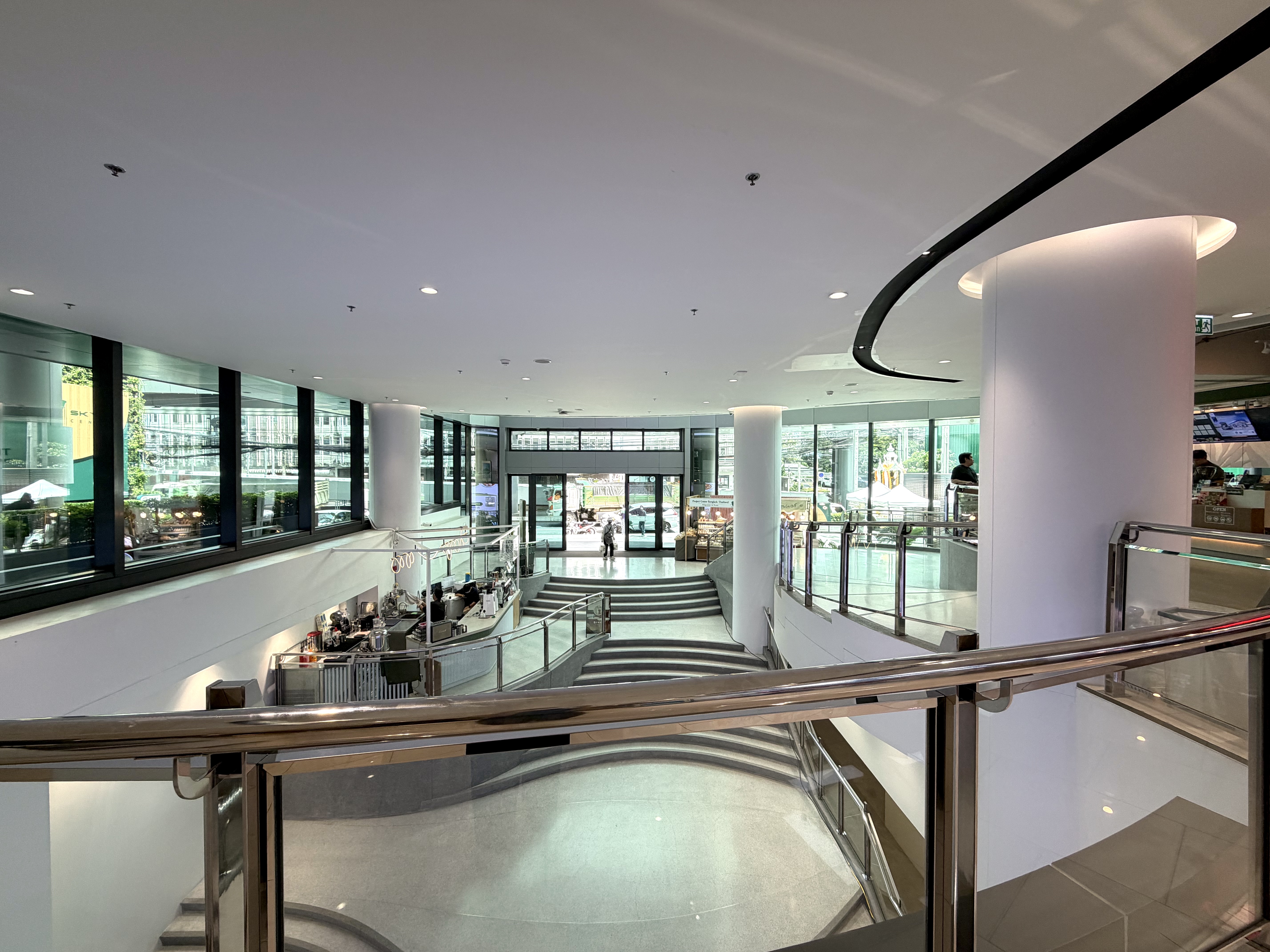 Office with free AC 8:00-22:00, 350m from MRT Rama 9