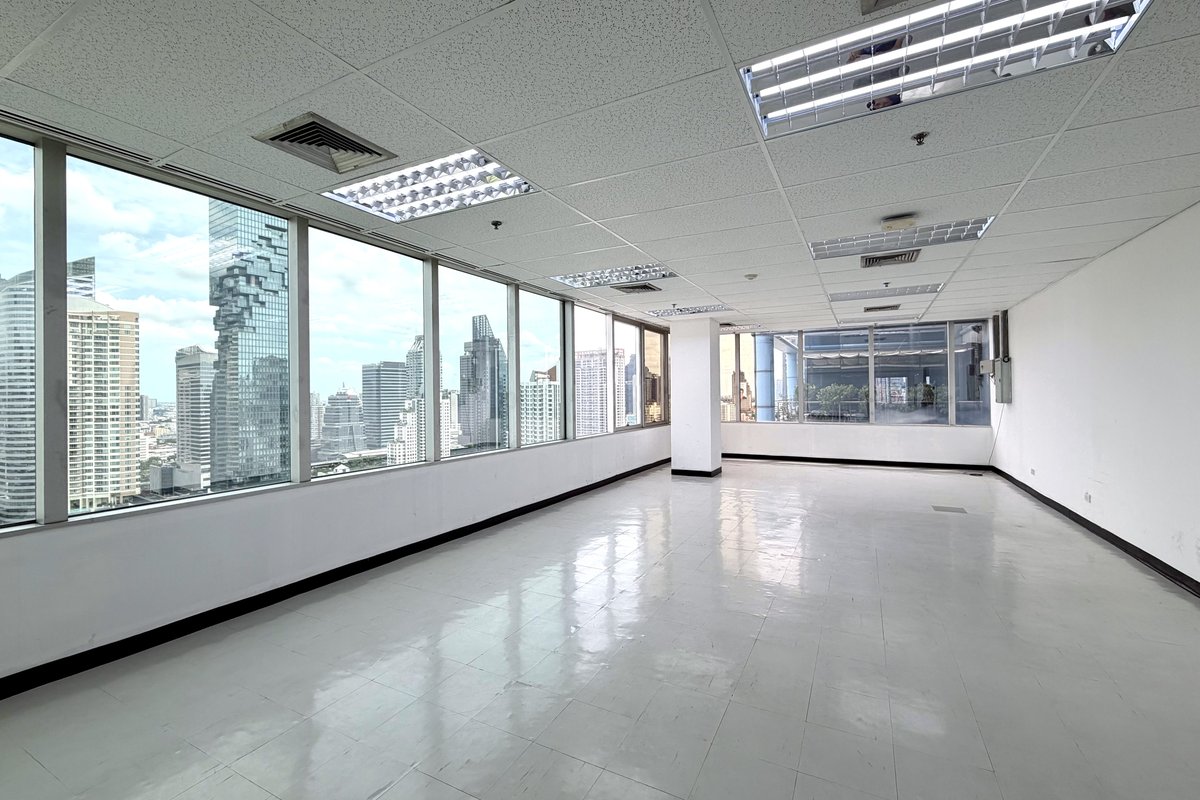 Renovated Office & Free Parking, 350m to BTS Chong Nonsi