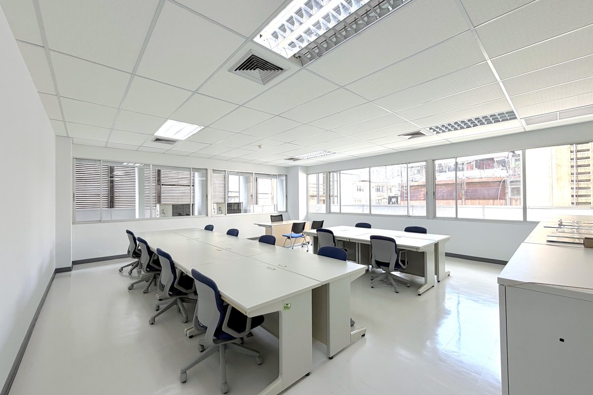 Fully Fitted Office, Next to BTS Sala Daeng, Air con 24hr