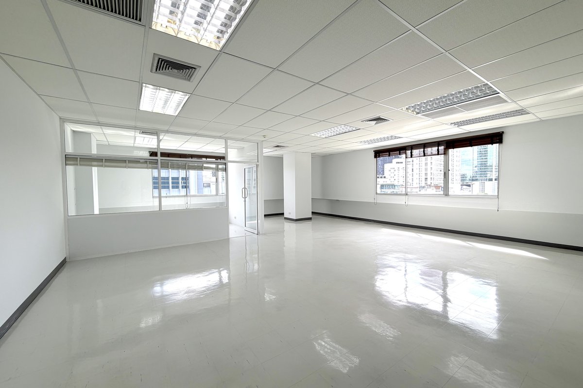 Office, Next to BTS Sala Daeng, Air con 24hr