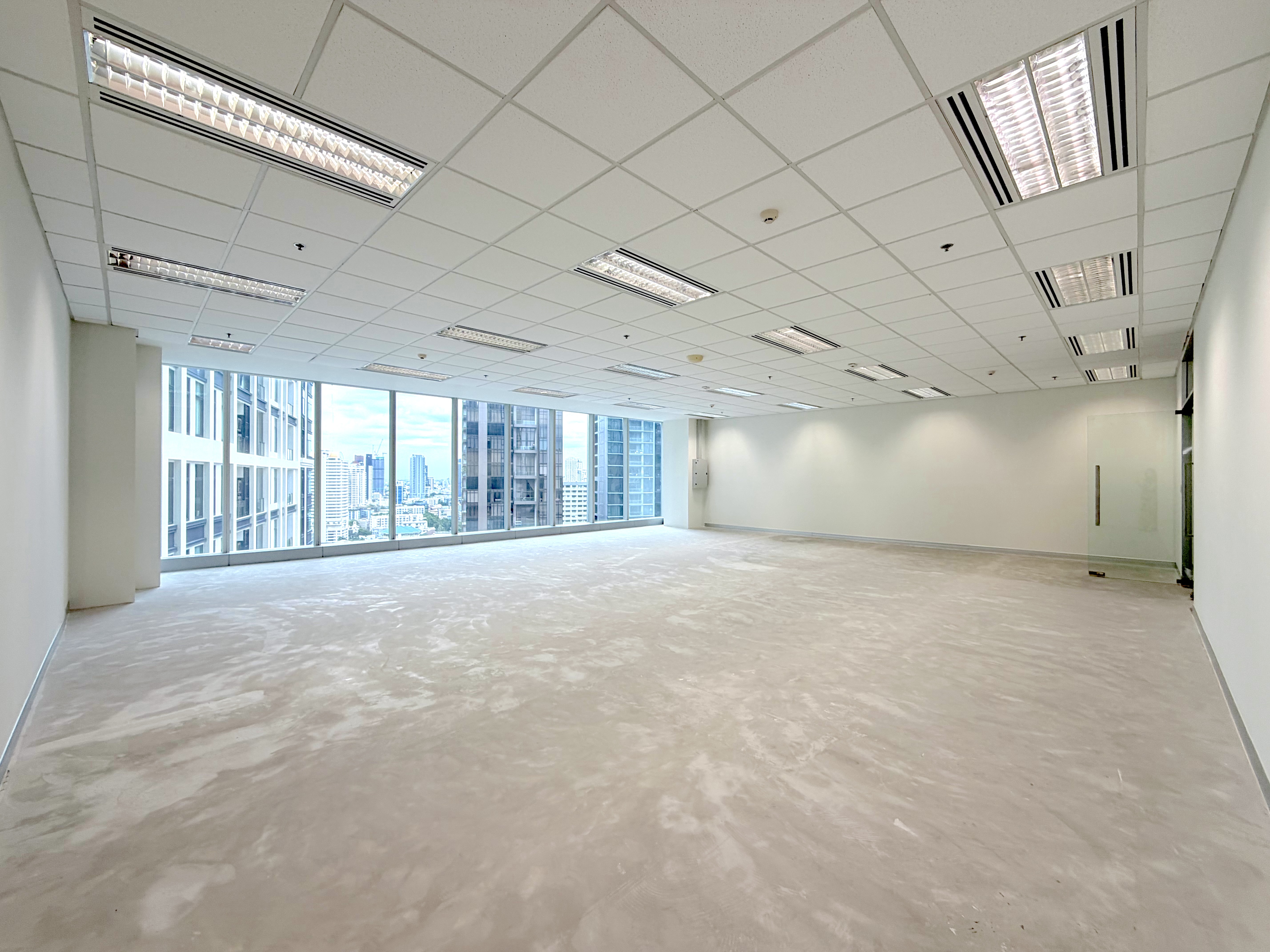 Special price! Grade A Office connect to BTS Phrom Phong, High floor, Great View