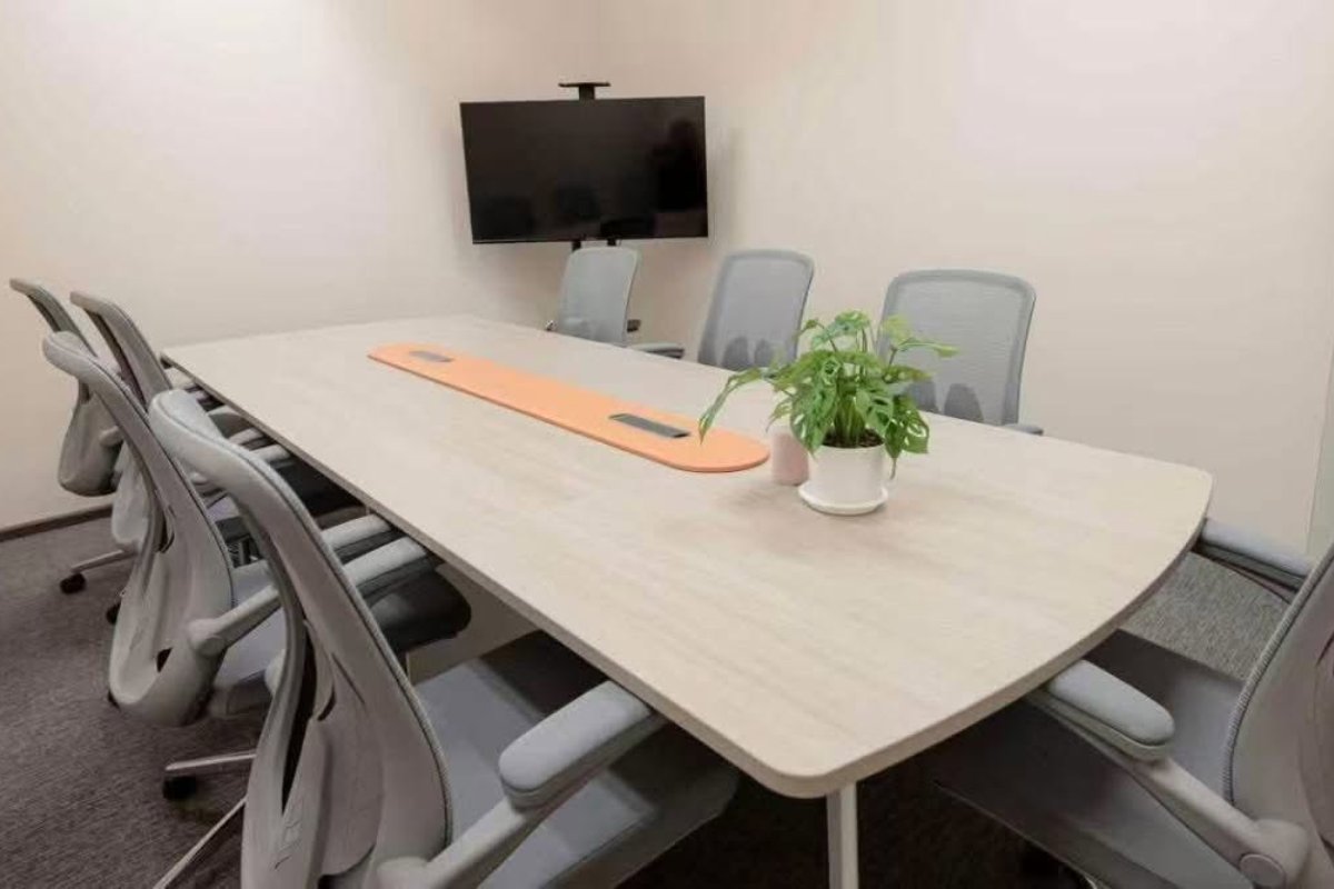 Furnished Office, 800m to BTS Chit lom, 350m from Central World
